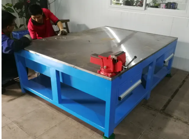 鉗工工作臺標準尺寸有哪些？