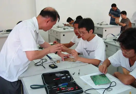 單片機(jī)自動(dòng)控制系統(tǒng)的干擾要素及控制方法科學(xué)研究